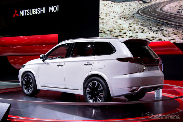 W{(ln)¸܇Outlander PHEV concept-S