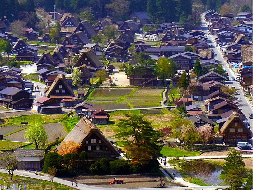 1.白川鄉(xiāng)和五個山的合掌結構村落